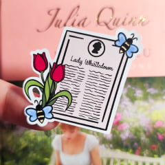 Adesivo Lady Whistledow | Os Bridgertons